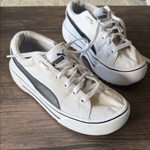 Puma Canvas Sneakers in White and Black, WMNS KAIA PLATFORM 'WHITE BLACK'